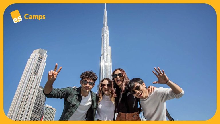 ES Camps - Visit At the Top Burj Khalifa with ES Camps camps d'hiver à dubai camps d'été à dubai