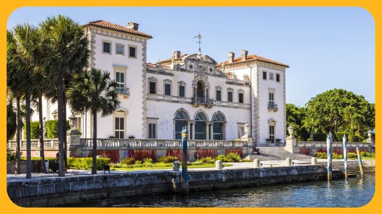 ES Camps - ES Camps students at The View at the Palm Programmes de cours d'été vacances